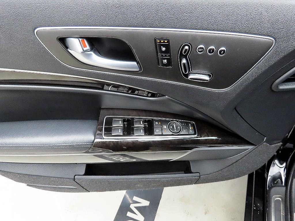 KIA K9 - Vista 11