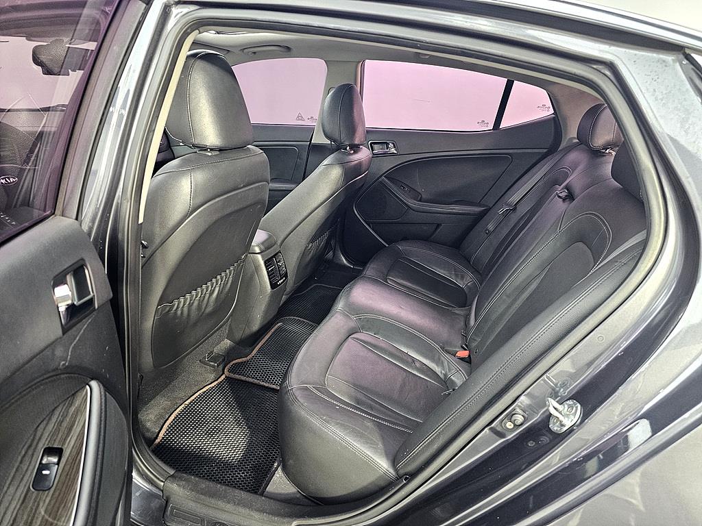 KIA K5 - Vista 9