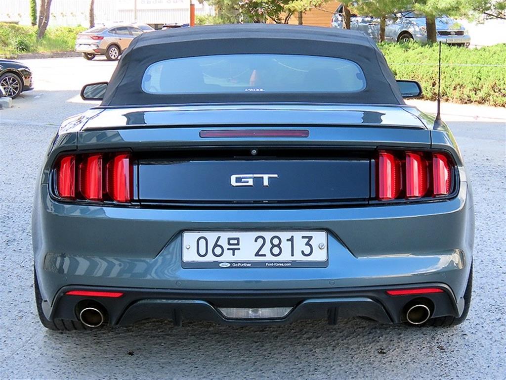 Ford Mustang - Vista 4