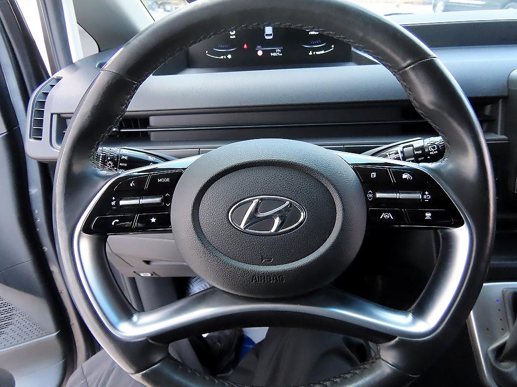 HYUNDAI Staria - Vista 8
