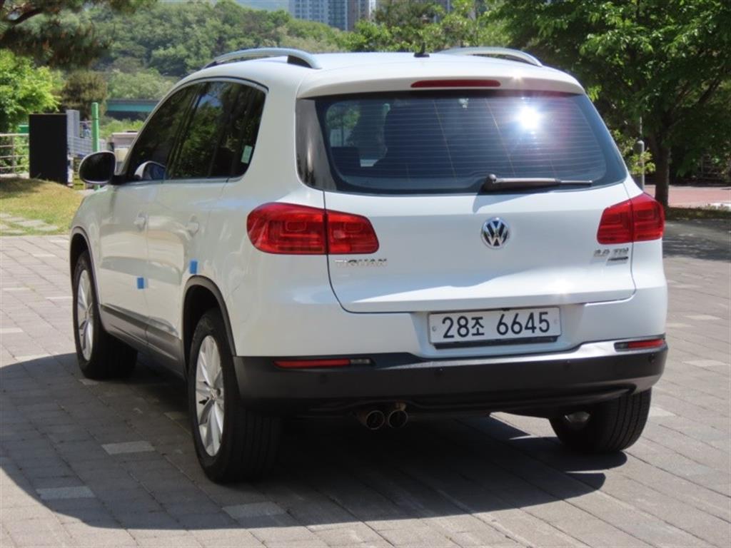Volkswagen Tiguan - Vista 7