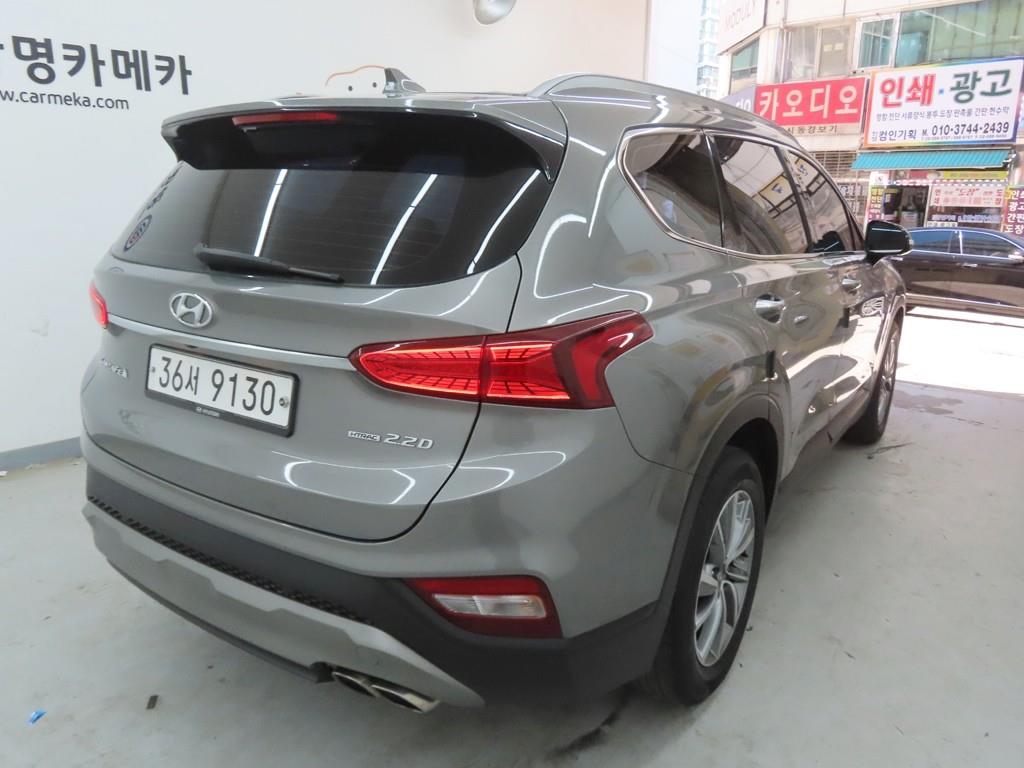 HYUNDAI Santa Fe - Vista 3