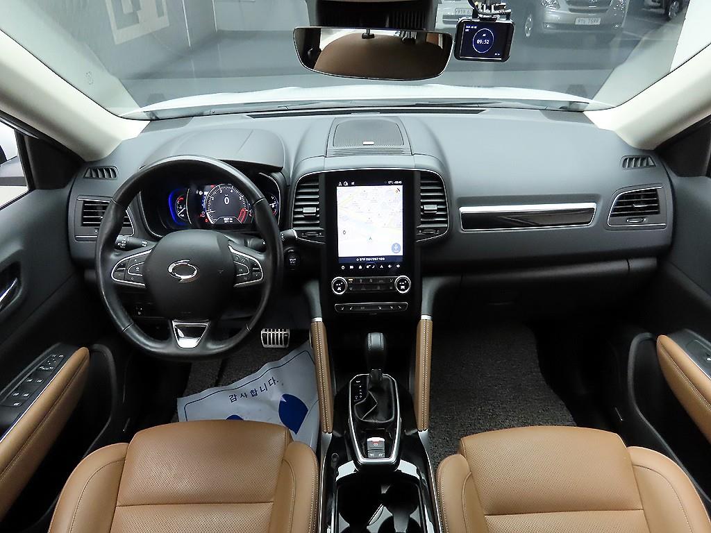 SAMSUNG QM6 - Vista 8