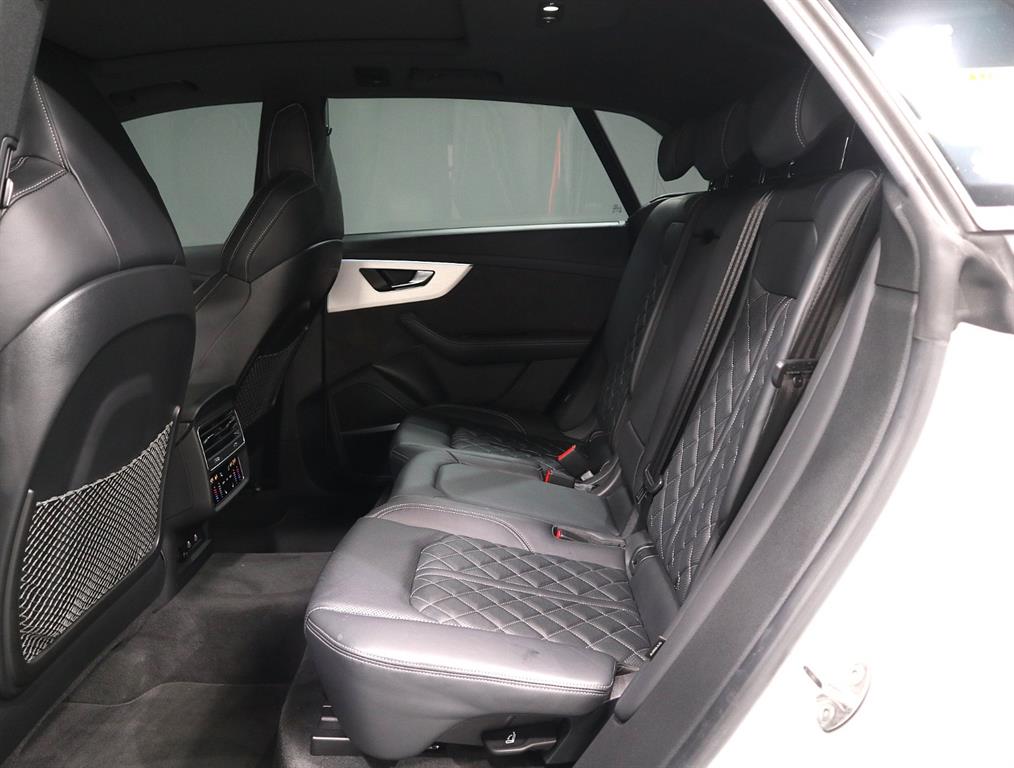 Audi Q8 - Vista 10