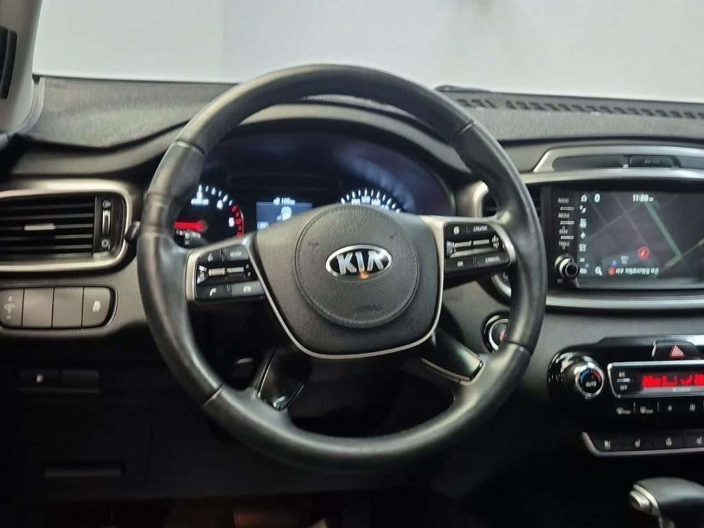 KIA Sorento - Vista 9
