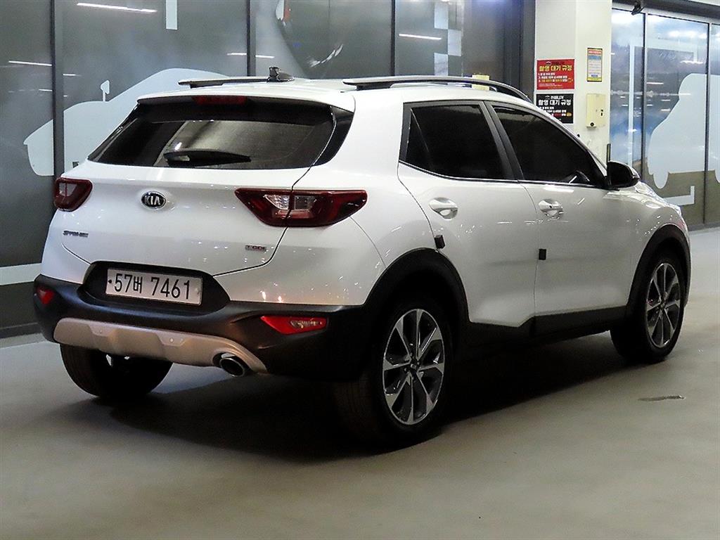 KIA Stonic - Vista 3