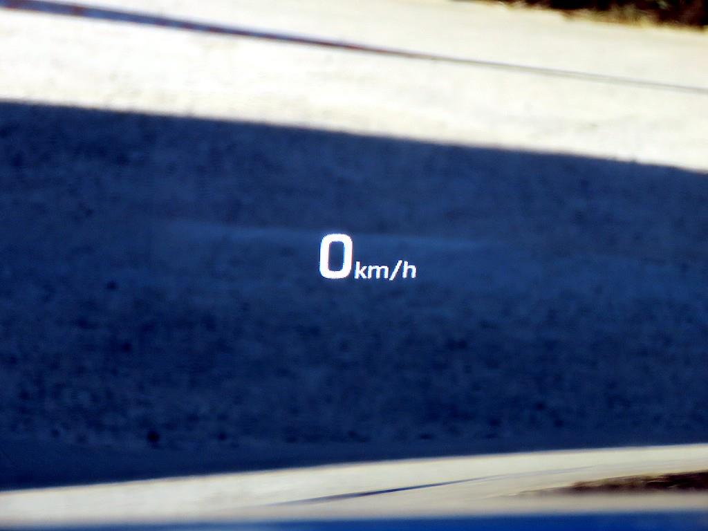 HYUNDAI Genesis - Vista 10