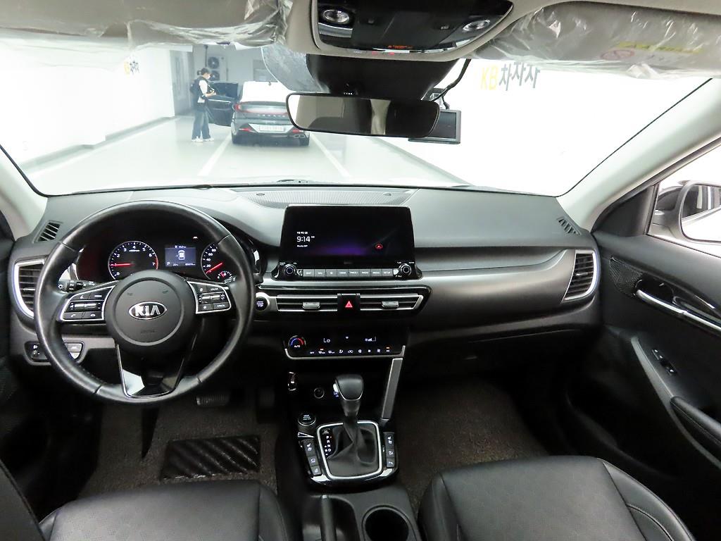 KIA Seltos - Vista 6
