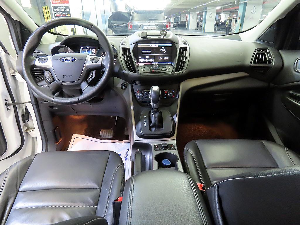 Ford Escape - Vista 10