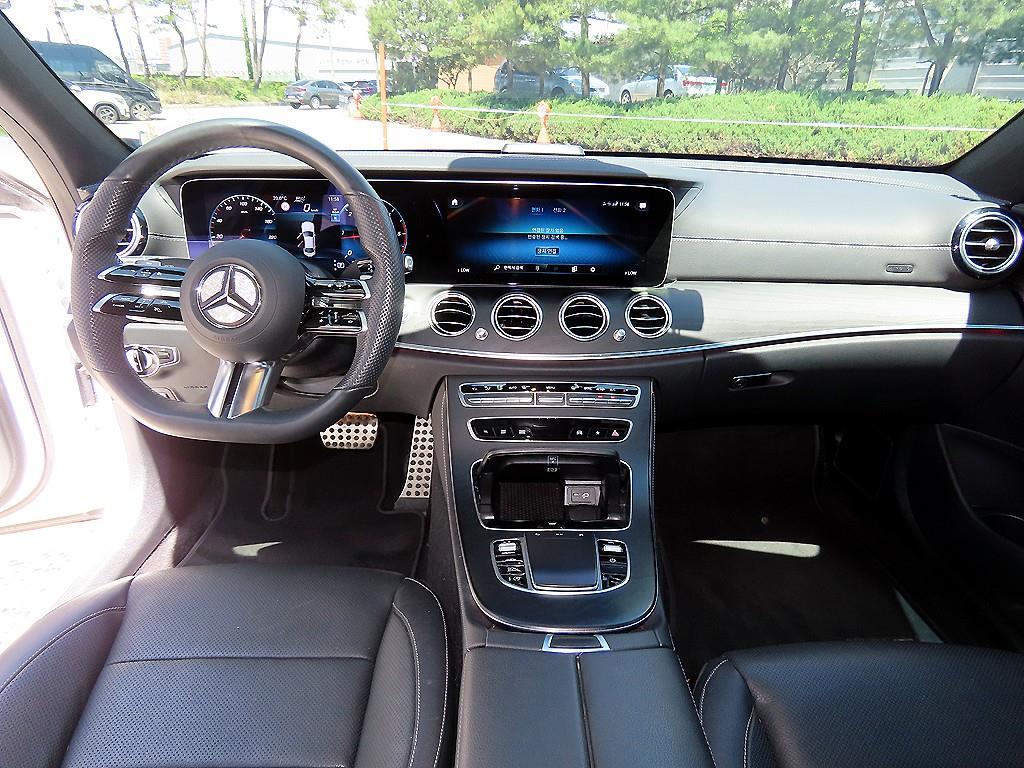 Mercedes Benz E class - Vista 7