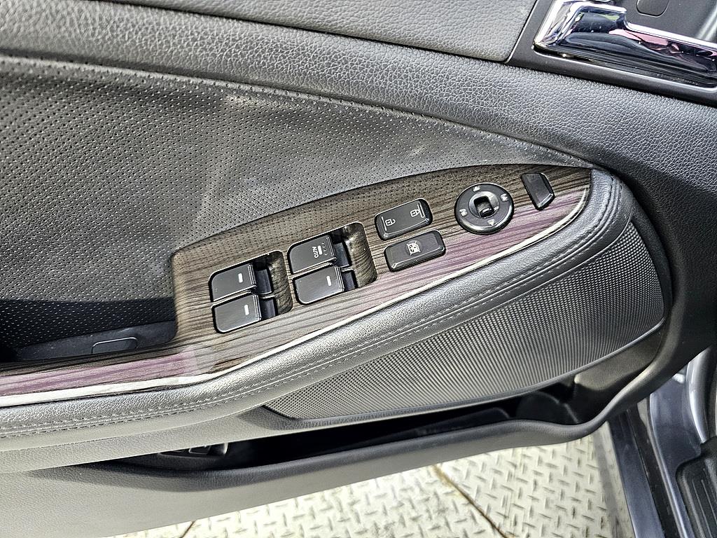 KIA K5 2011 Gris - Importación desde Corea - HF Imports Iquique - Foto 13