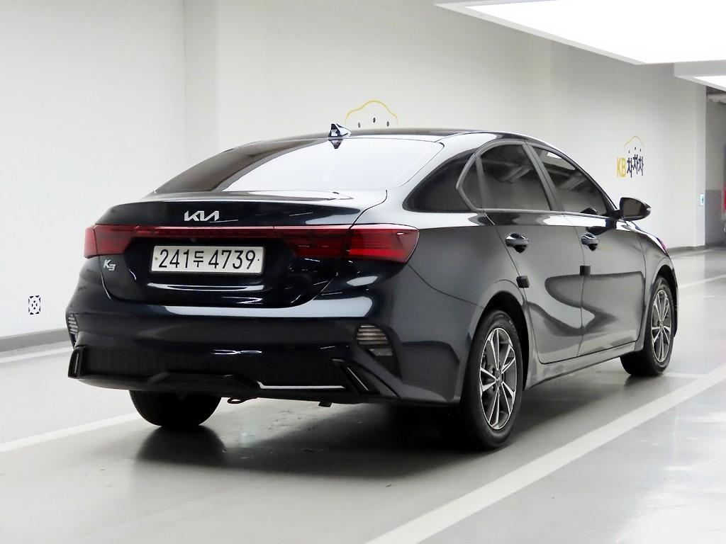 KIA K3 - Vista 4