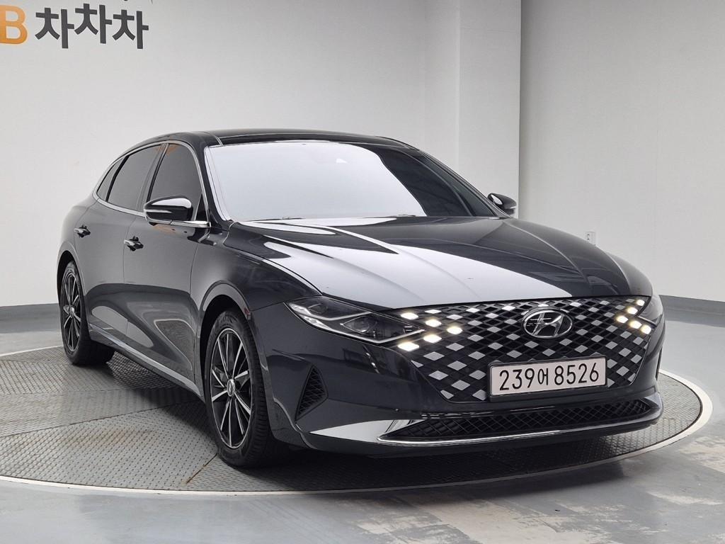 HYUNDAI Grandeur - Vista 4