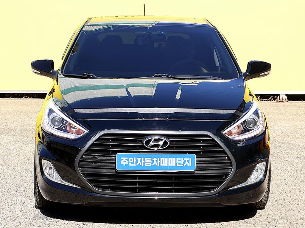 HYUNDAI Accent 2017 Negro - Importación desde Corea - HF Imports Iquique - Foto 1