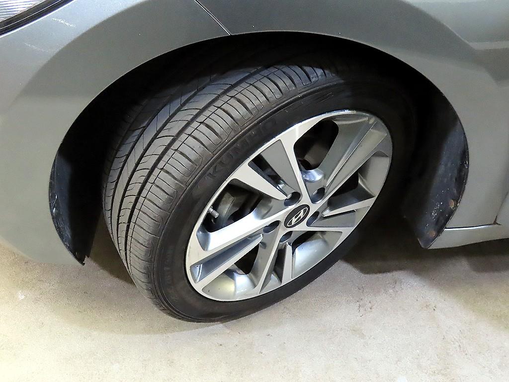 HYUNDAI Avante 2017 Gris - Importación desde Corea - HF Imports Iquique - Foto 19