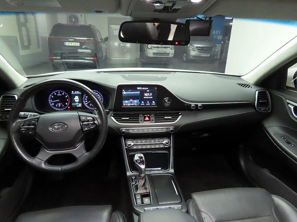 HYUNDAI Grandeur - Vista 7