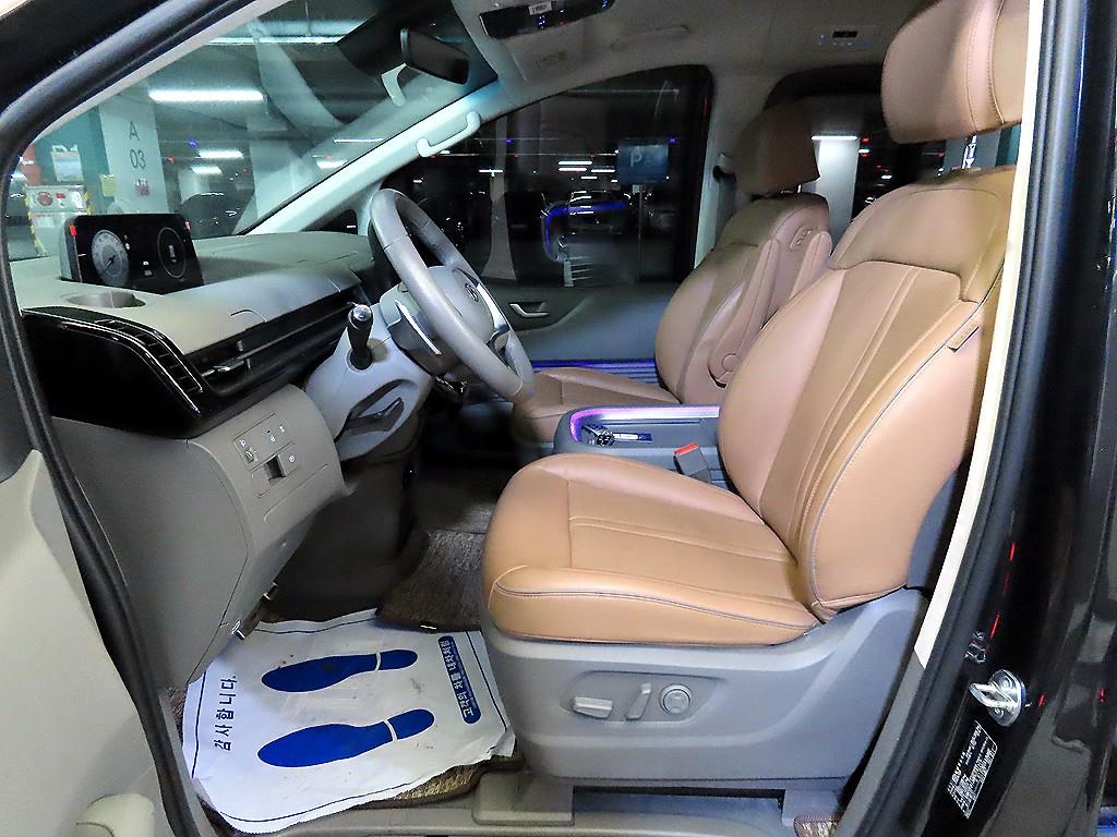 HYUNDAI Staria - Vista 6