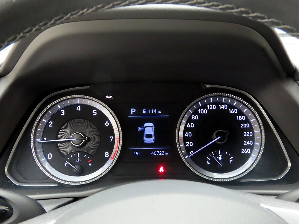 HYUNDAI Sonata - Vista 5