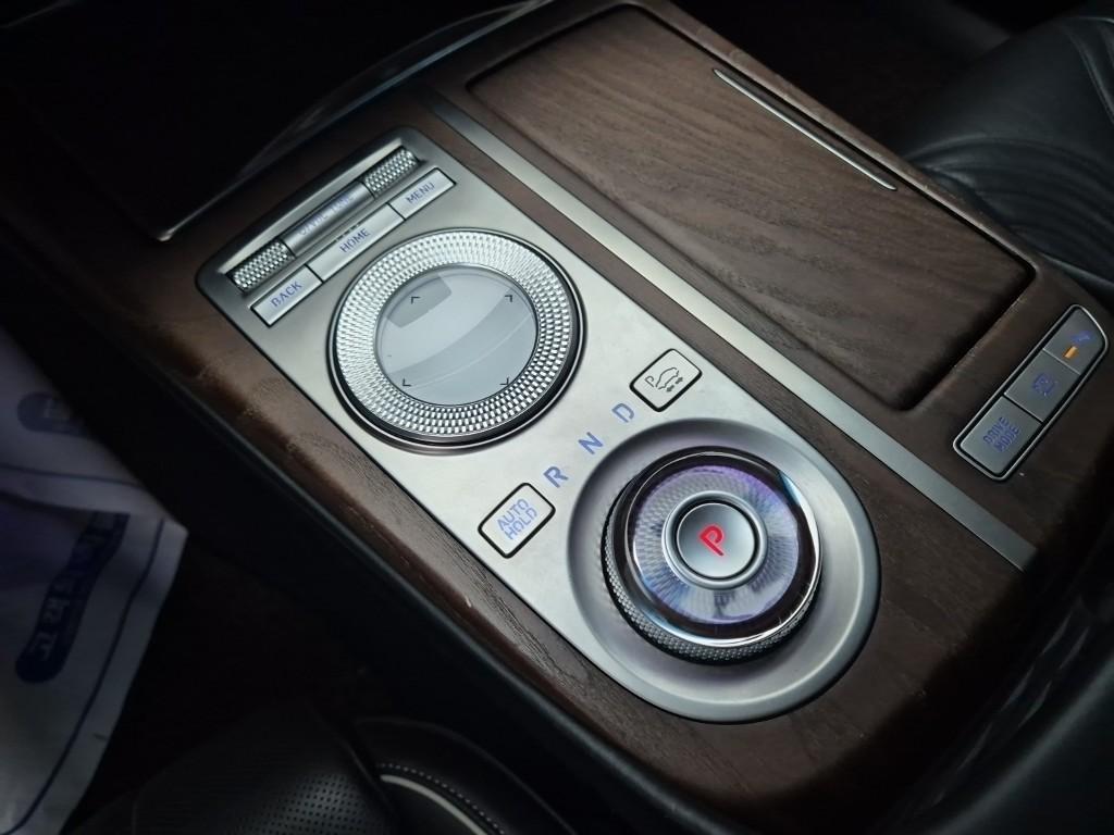 Genesis G80 - Vista 8