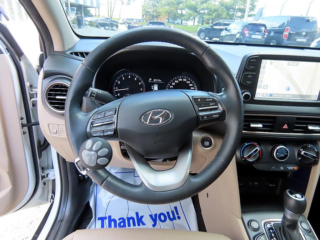 HYUNDAI Kona - Vista 8