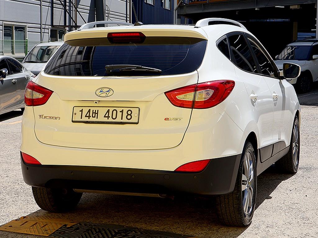 HYUNDAI Tucson - Vista 7