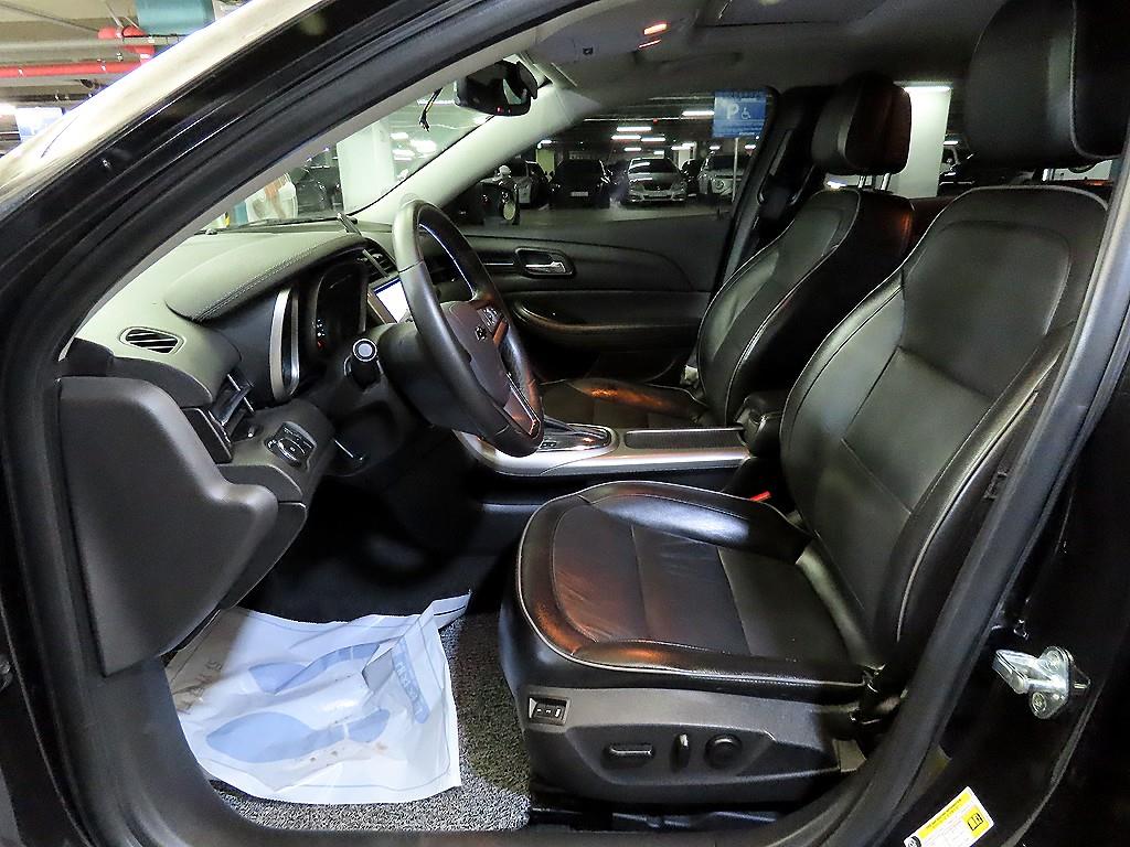 Chevrolet Malibu - Vista 6