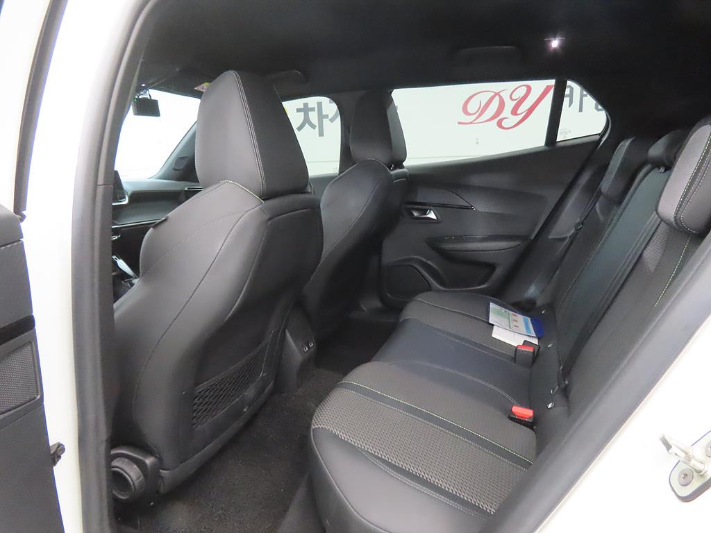Peugeot 2008 - Vista 6