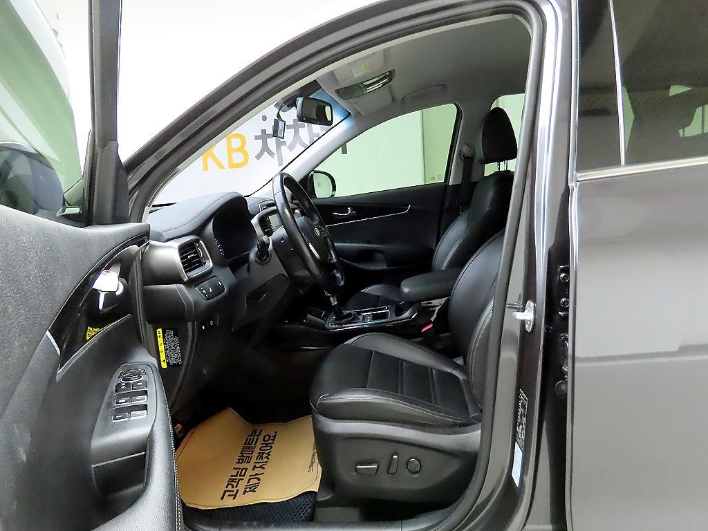 KIA Sorento - Vista 12