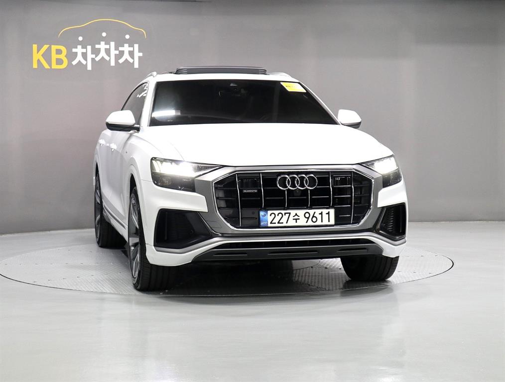Audi Q8 - Vista 2