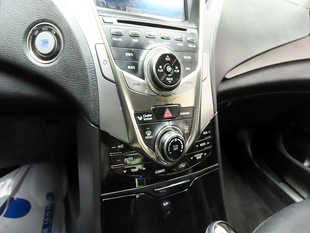 HYUNDAI Grandeur 2013 Negro - Importación desde Corea - HF Imports Iquique - Foto 16
