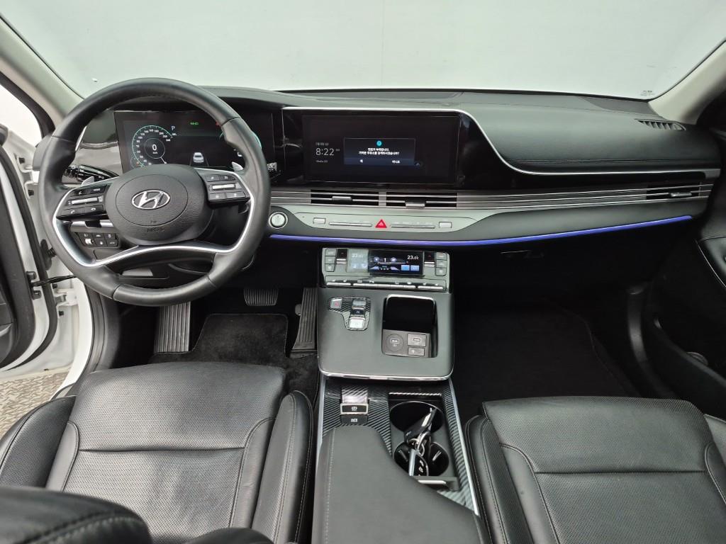 HYUNDAI Grandeur - Vista 5