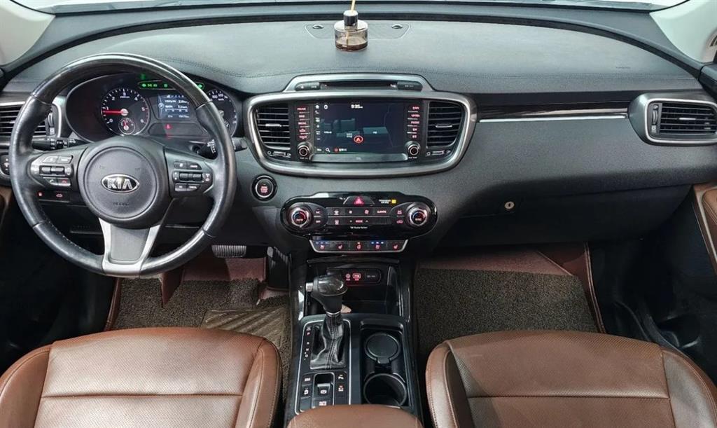 KIA Sorento - Vista 7