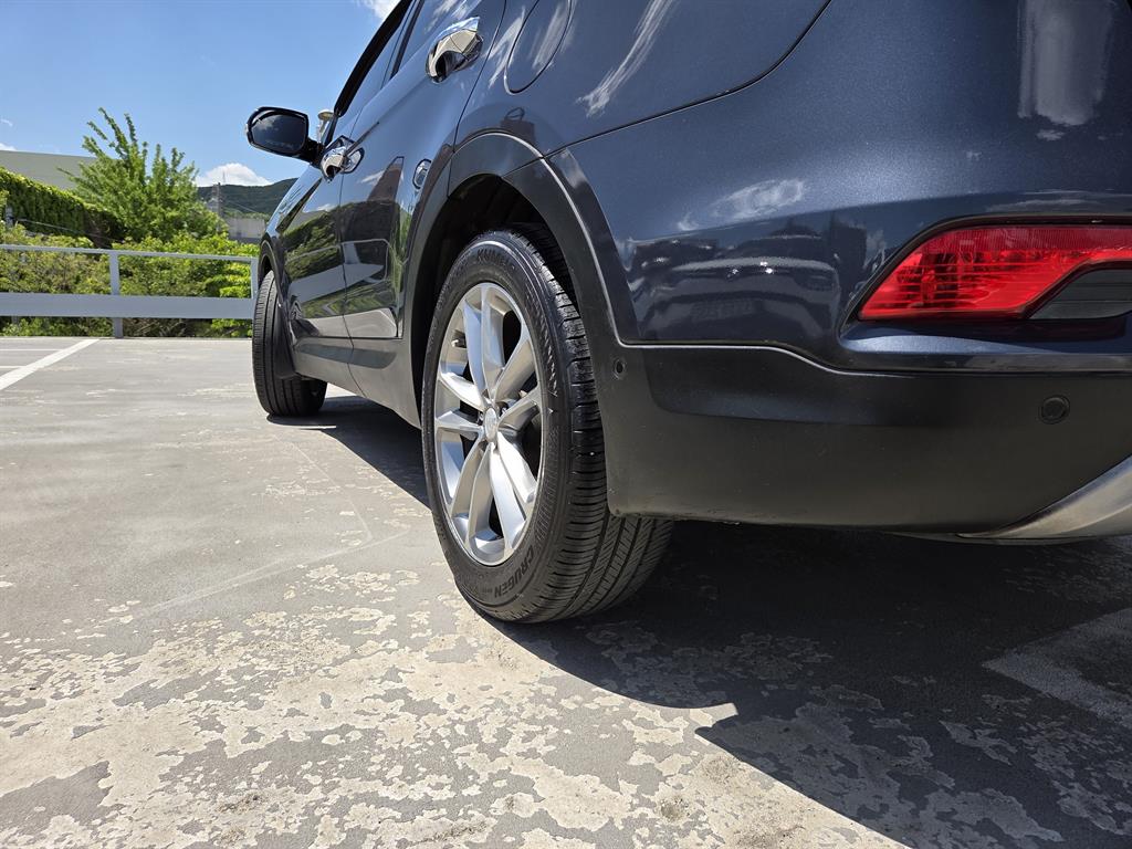 HYUNDAI Santa Fe 2015 Gris - Importación desde Corea - HF Imports Iquique - Foto 19