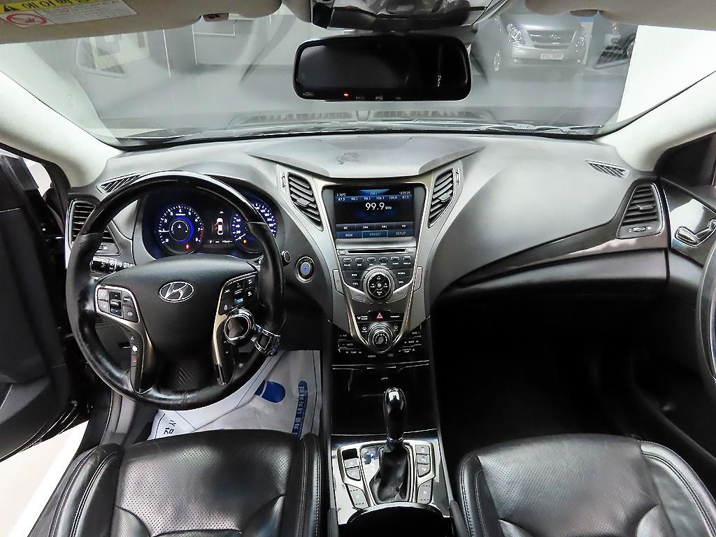 HYUNDAI Grandeur - Vista 8