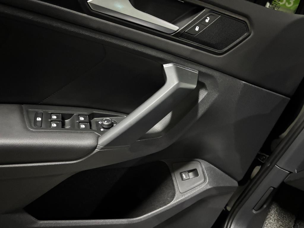 Volkswagen Tiguan - Vista 11