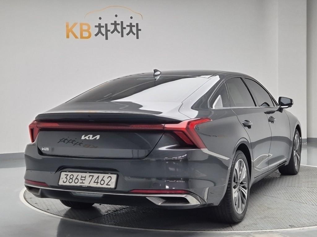 KIA K8 - Vista 3