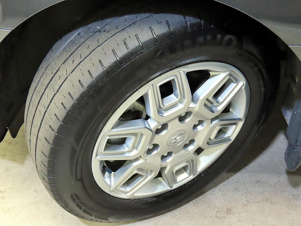 HYUNDAI Staria 2023 Gris - Importación desde Corea - HF Imports Iquique - Foto 19
