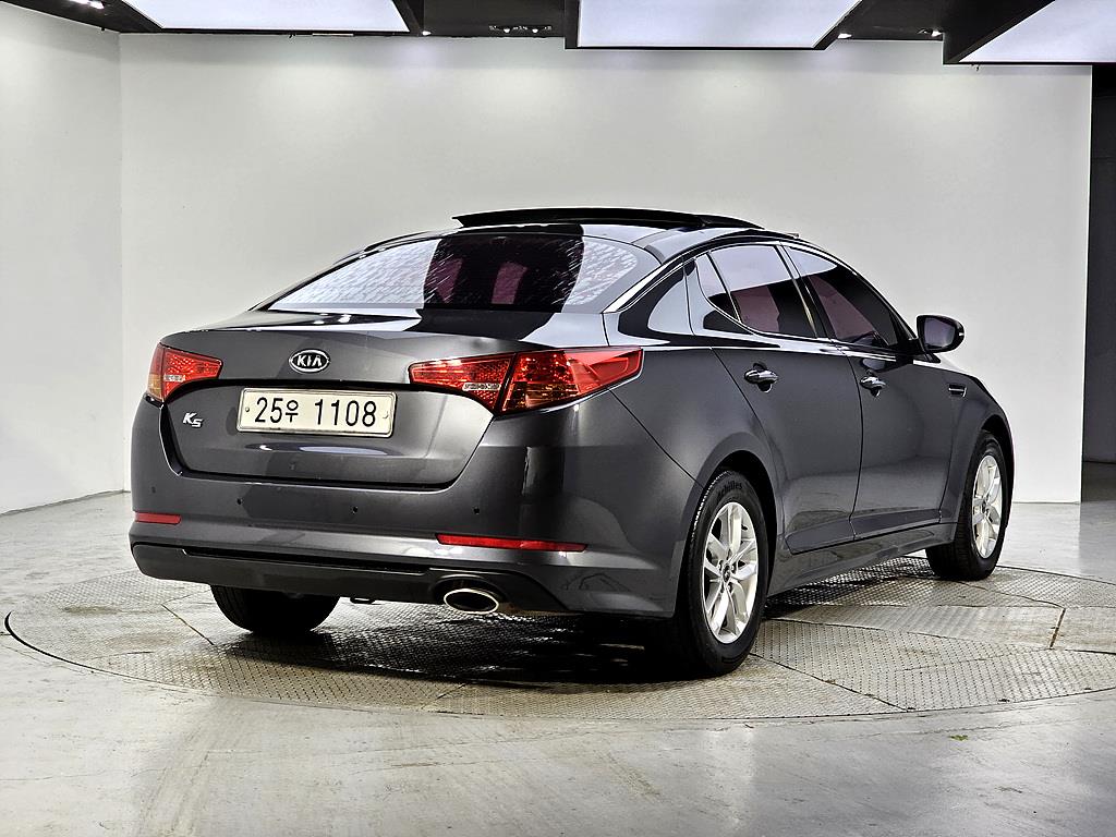 KIA K5 - Vista 4