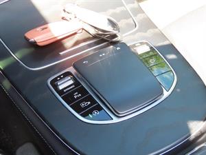 Mercedes Benz E class - Vista 12