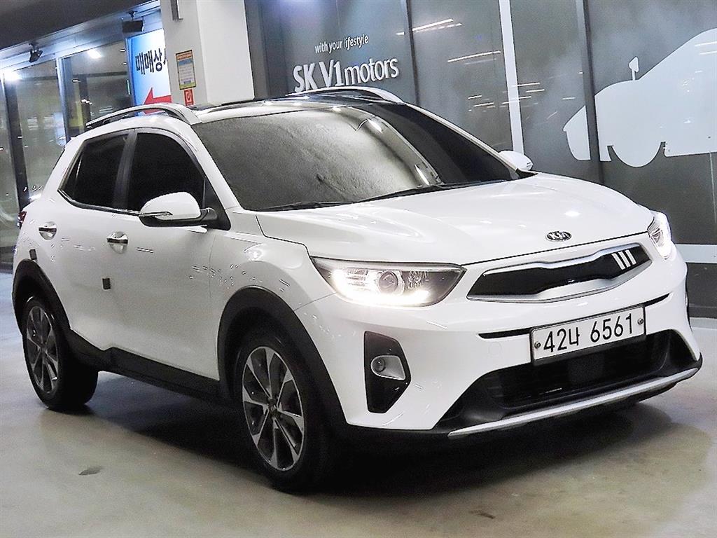 KIA Stonic 2018 Blanco - Importación desde Corea - HF Imports Iquique - Foto 1