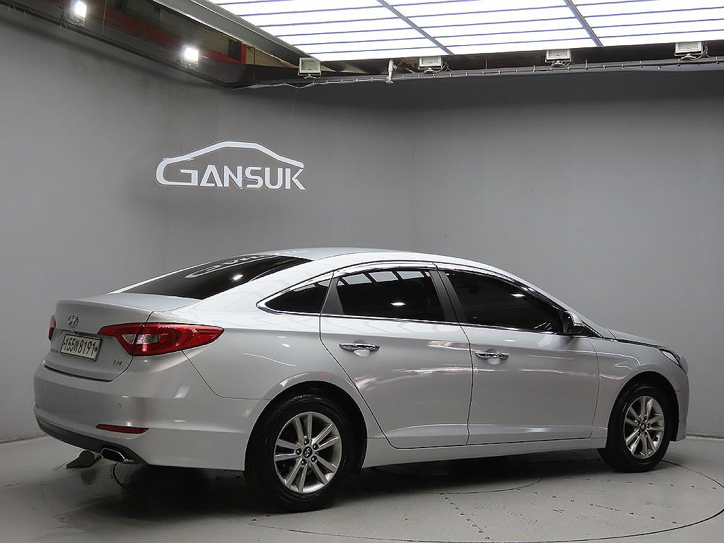 HYUNDAI Sonata - Vista 7