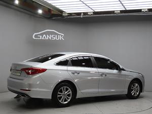 HYUNDAI Sonata - Vista 8