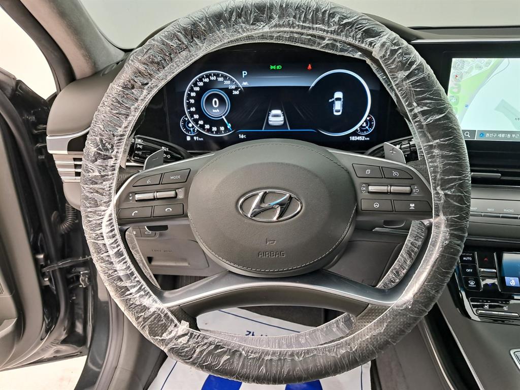 HYUNDAI Grandeur - Vista 12