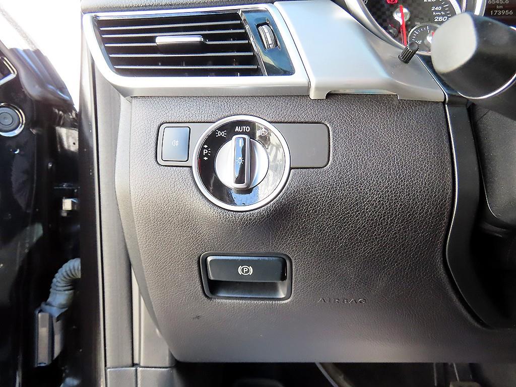 Mercedes Benz GLE Class - Vista 11