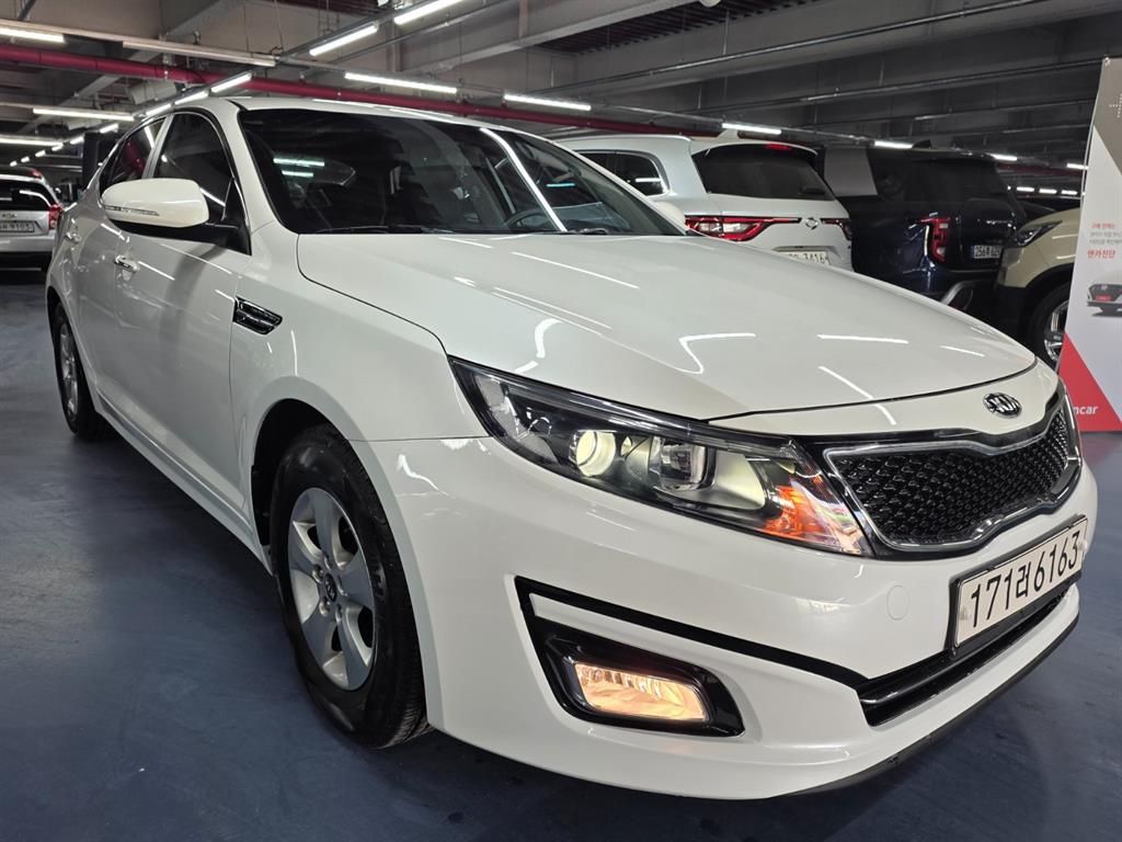 KIA K5 - Vista 3