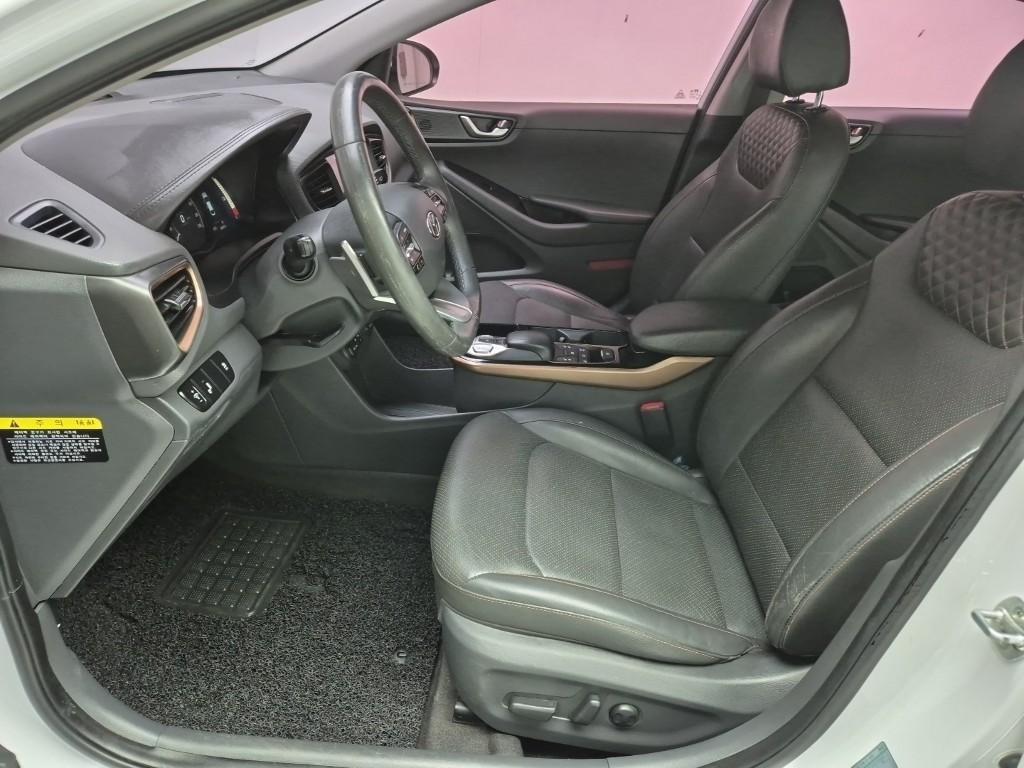 HYUNDAI Ioniq - Vista 11