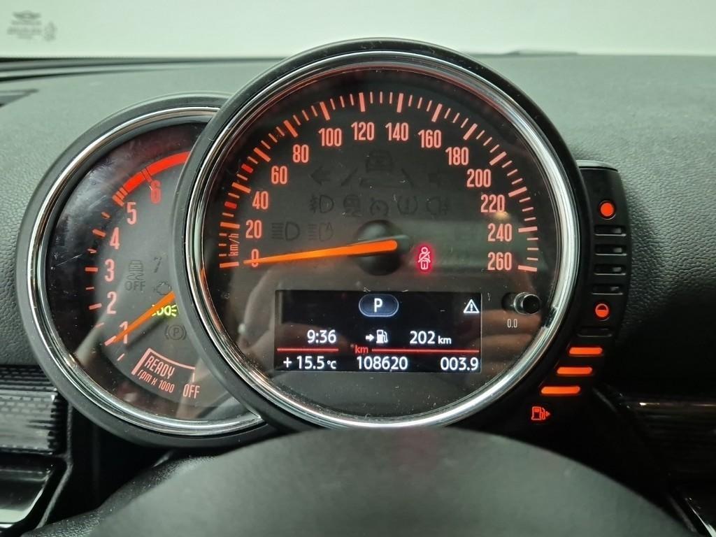 Mini Clubman - Vista 6