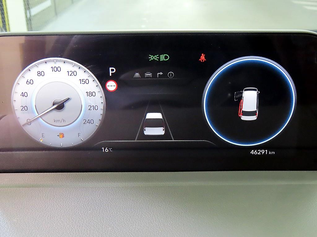 HYUNDAI Staria - Vista 9