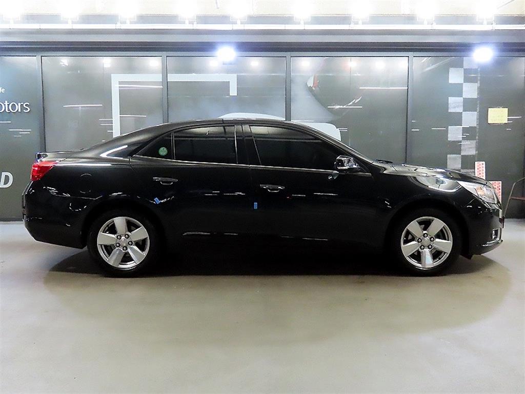 Chevrolet Malibu - Vista 3