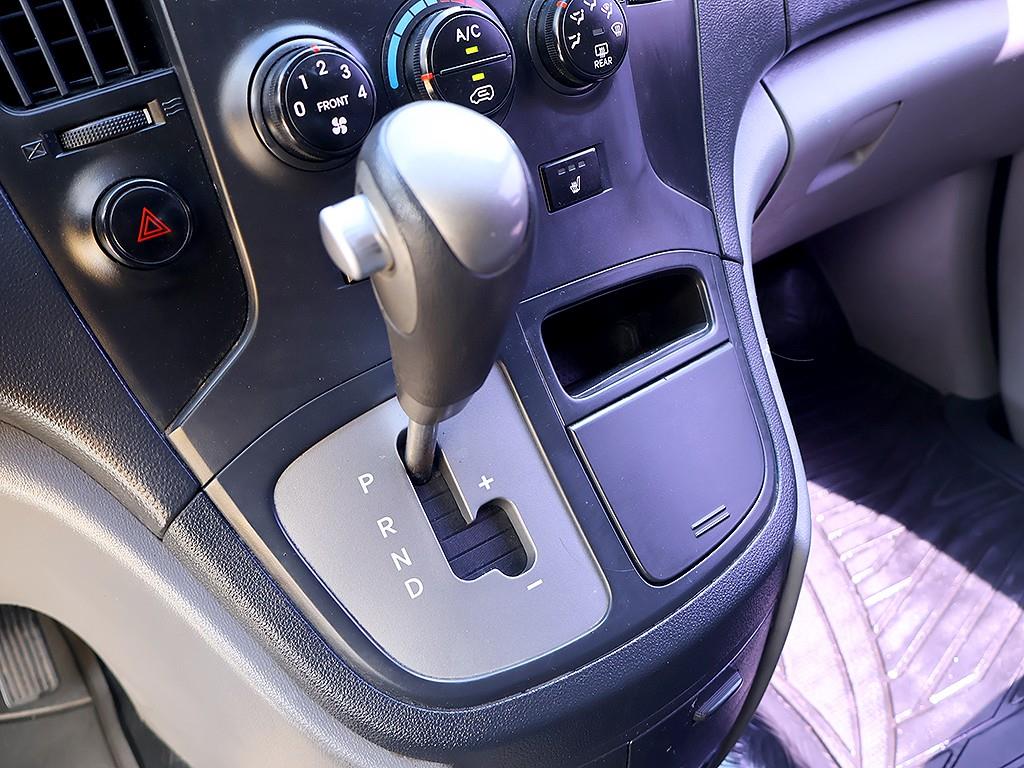HYUNDAI Starex 2015 Plateado - Importación desde Corea - HF Imports Iquique - Foto 7